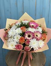 Букет цветов из:  Розы, Герберы и Хризантемы в Малке