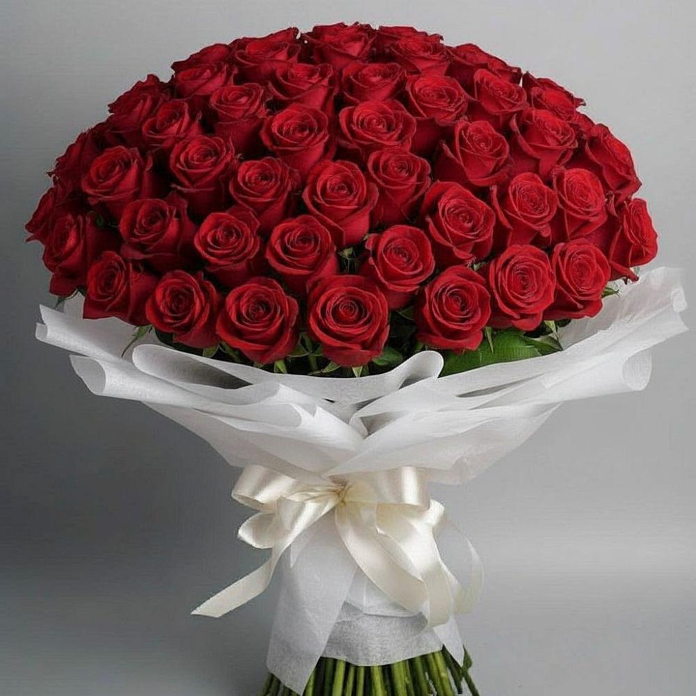 Букет 101 Красная роза Блэк Мэджик в Малке