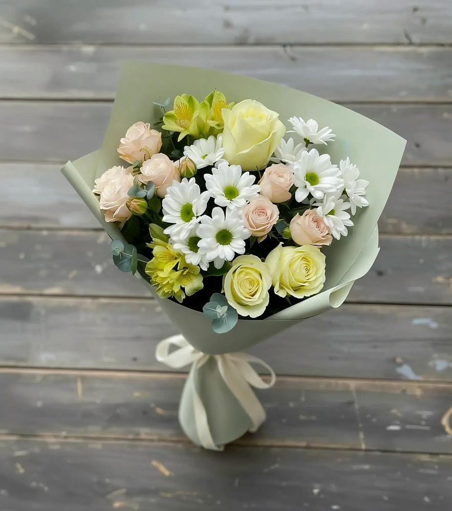 Букет цветов из: Альстромерии, Розы и Хризантемы в Малке