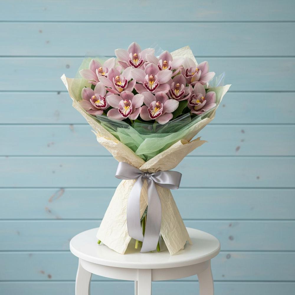 Букет цветов из: Орхидеи и Розы в Малке