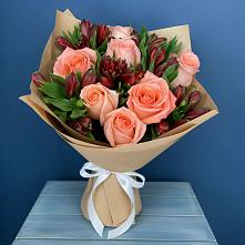 Букет цветов из:  Розы и Альстромерии #REPLACE_PRED# Малке