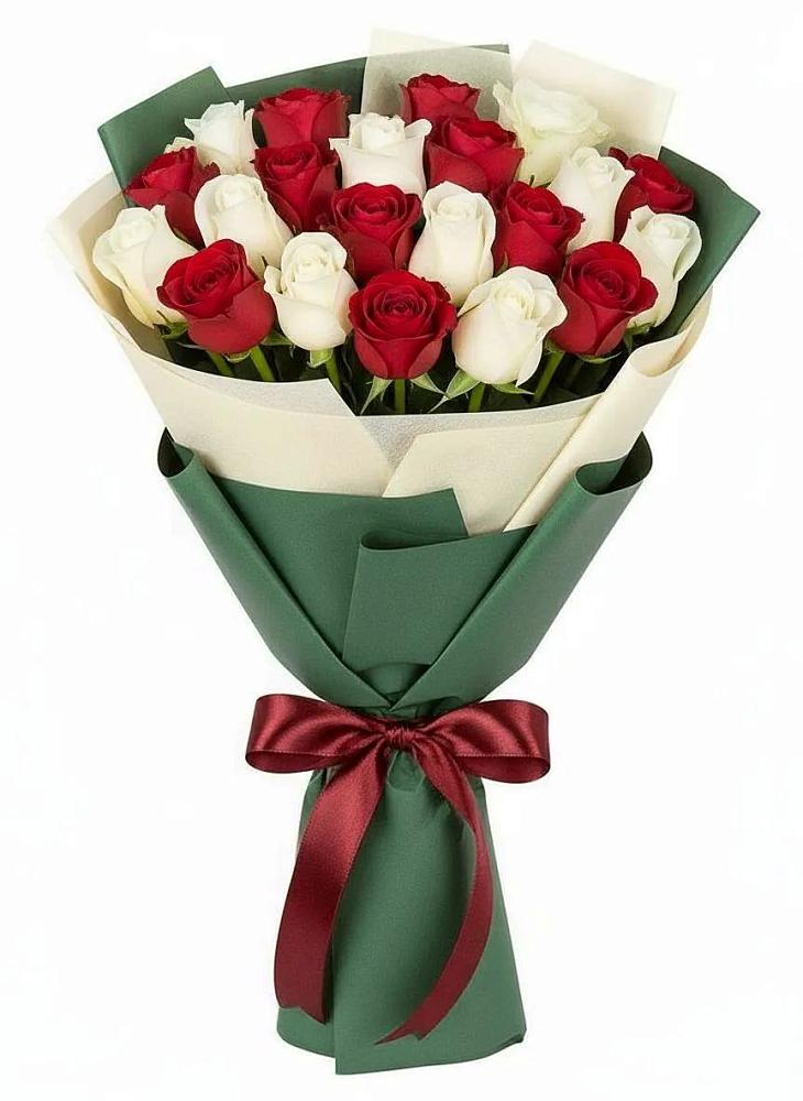 Букет Микс из красных и белых роз в Малке