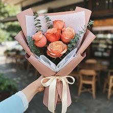 Букет цветов из:  Розы в Малке