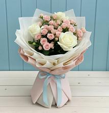 Букет цветов из:  Розы в Малке