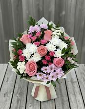 Букет цветов из:  Альстромерии, Гвоздики, Розы и Хризантемы #REPLACE_PRED# Малке