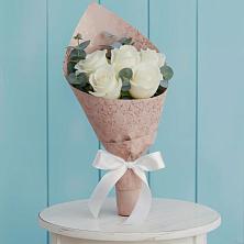 Букет цветов из:  Розы в Малке