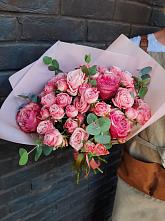 Букет цветов из:  Розы в Малке