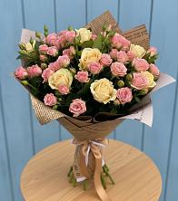 Букет цветов из:  Розы в Малке