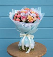 Букет цветов из:  Хризантемы и Розы в Малке