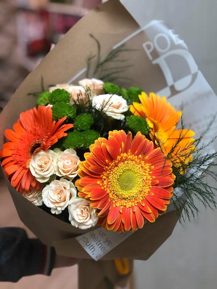 Букет цветов из: Герберы, Хризантемы и Розы в Малке