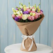 Букет цветов из:  Лизиантусы в Малке