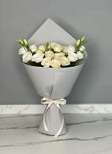 Букет цветов из:  Розы и Лизиантусы #REPLACE_PRED# Малке